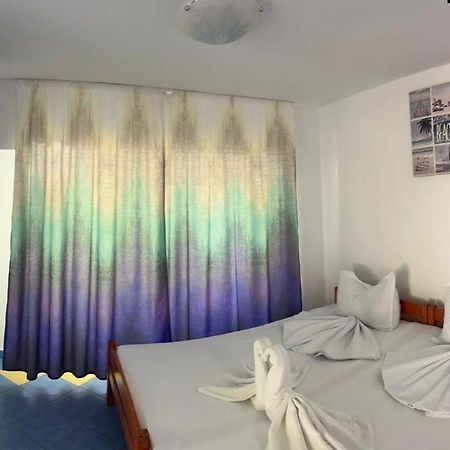 Hotel Casa Ellamy Două Mai Zewnętrze zdjęcie