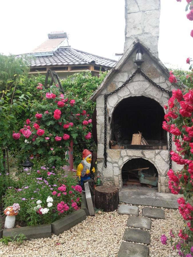 Hotel Casa Ellamy Două Mai Zewnętrze zdjęcie