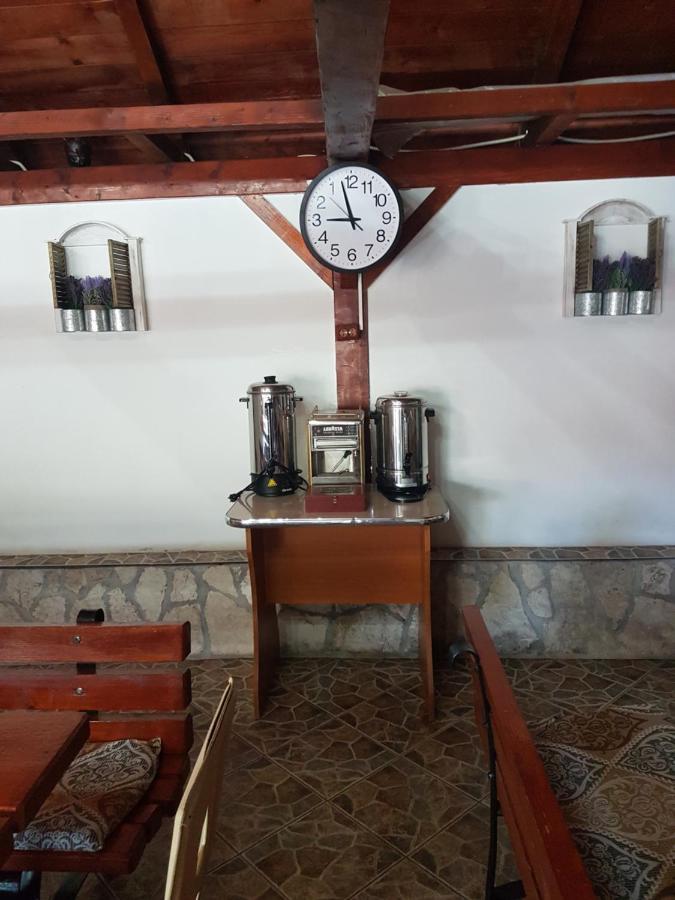 Hotel Casa Ellamy Două Mai Zewnętrze zdjęcie
