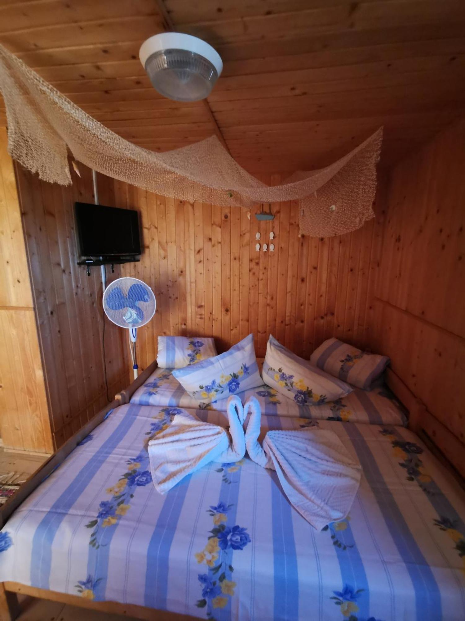 Hotel Casa Ellamy Două Mai Zewnętrze zdjęcie