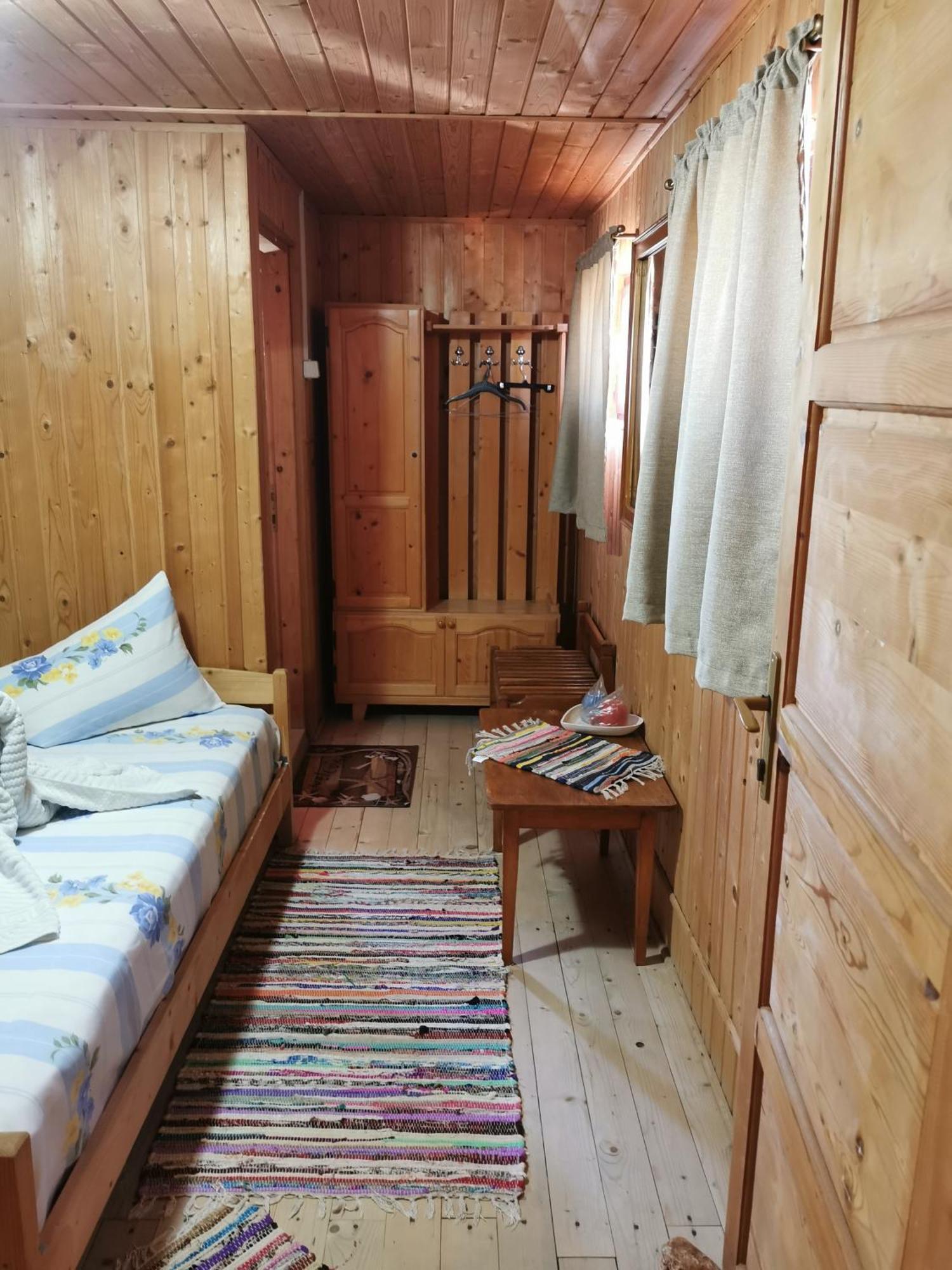 Hotel Casa Ellamy Două Mai Zewnętrze zdjęcie
