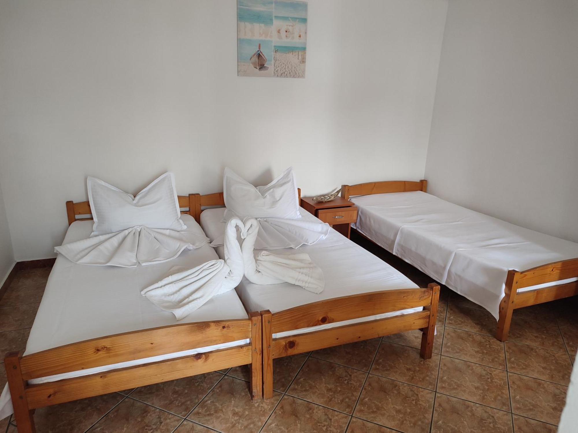 Hotel Casa Ellamy Două Mai Zewnętrze zdjęcie