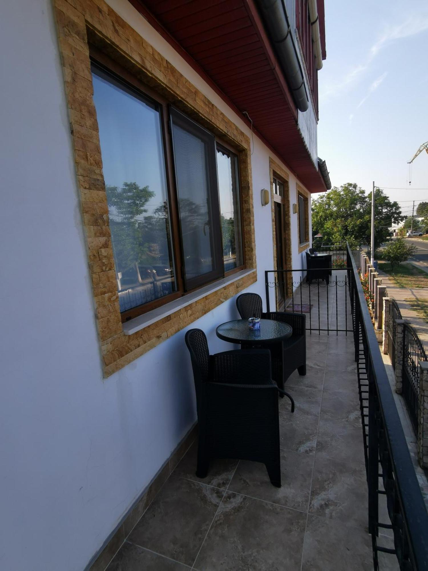 Hotel Casa Ellamy Două Mai Zewnętrze zdjęcie